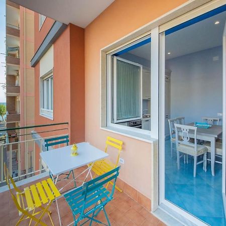 La Casa Del Poeta - Appartamento Positano Maiori Exterior photo