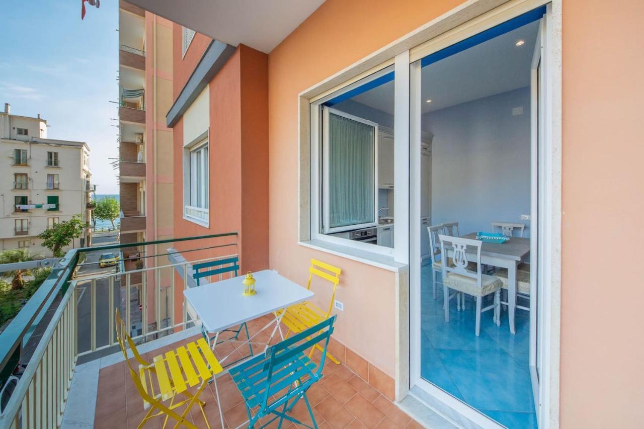 La Casa Del Poeta - Appartamento Positano Maiori Exterior photo